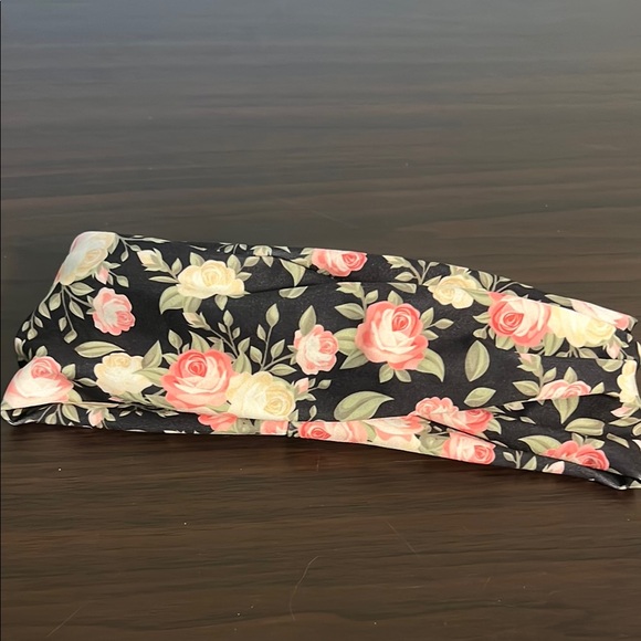 Rose Floral Black and Pink Headband - Picture 2 of 2